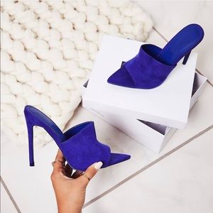 Sexy Slip on MULES 🔵